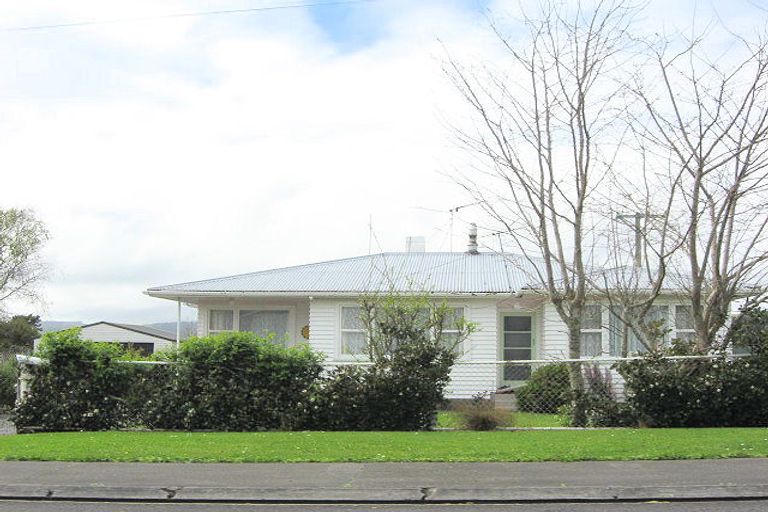 Photo of property in 24 Ngapapa Street, Urenui, 4375