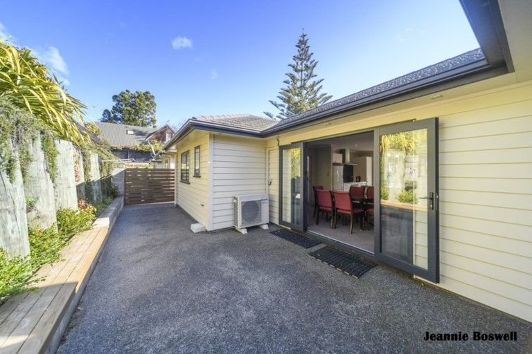 Photo of property in 5 Virtue Place, Hokowhitu, Palmerston North, 4410
