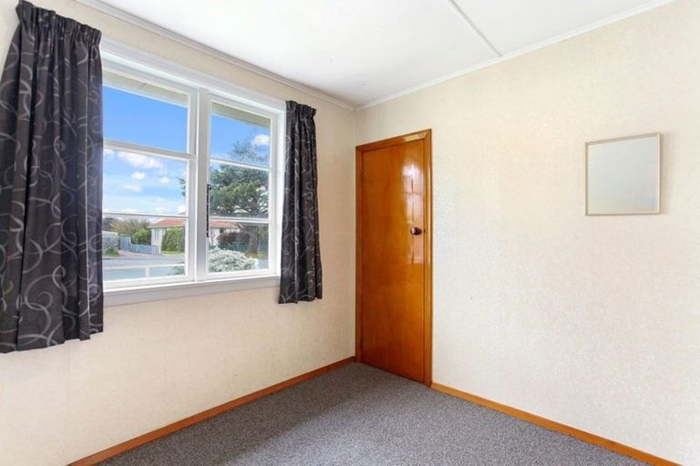 Photo of property in 19 Gregory Avenue, Islington, Christchurch, 8042