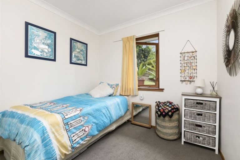 Photo of property in 81 Omokoroa Road, Omokoroa, 3114