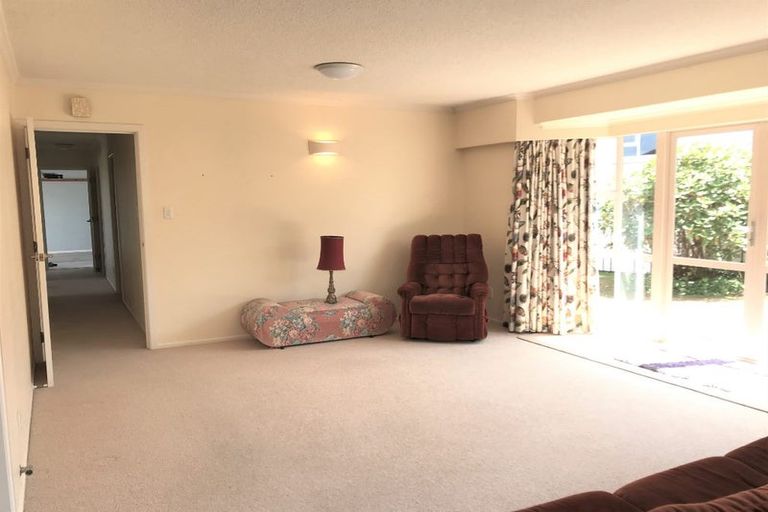 Photo of property in 5 Wilton Street, Westown, New Plymouth, 4310