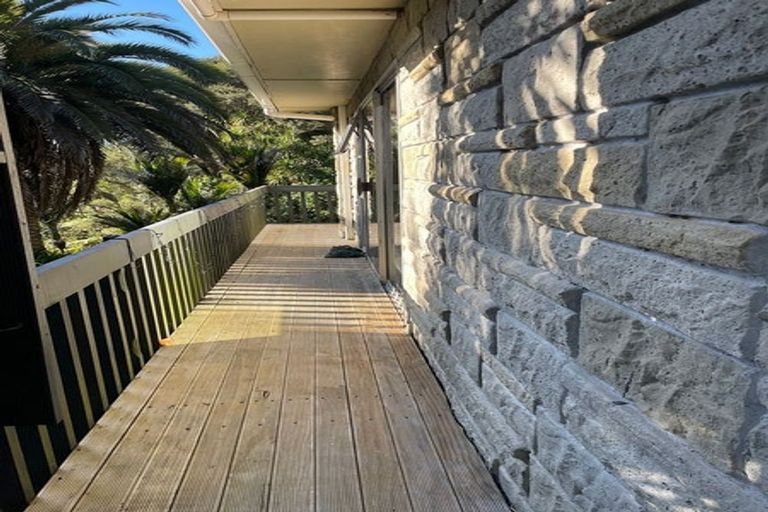 Photo of property in 148 Laingholm Drive, Laingholm, Auckland, 0604