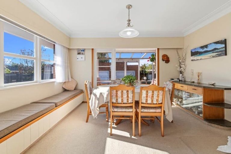 Photo of property in 45 Buckingham Crescent, Manukau, Auckland, 2025