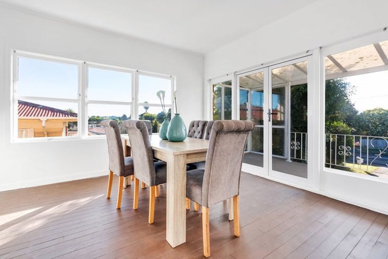 Photo of property in 40 Shirley Avenue, Papakura, 2110