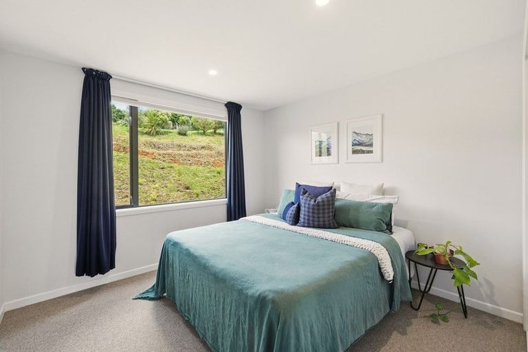 Photo of property in 42 Te Auhi Way, Welcome Bay, Tauranga, 3112