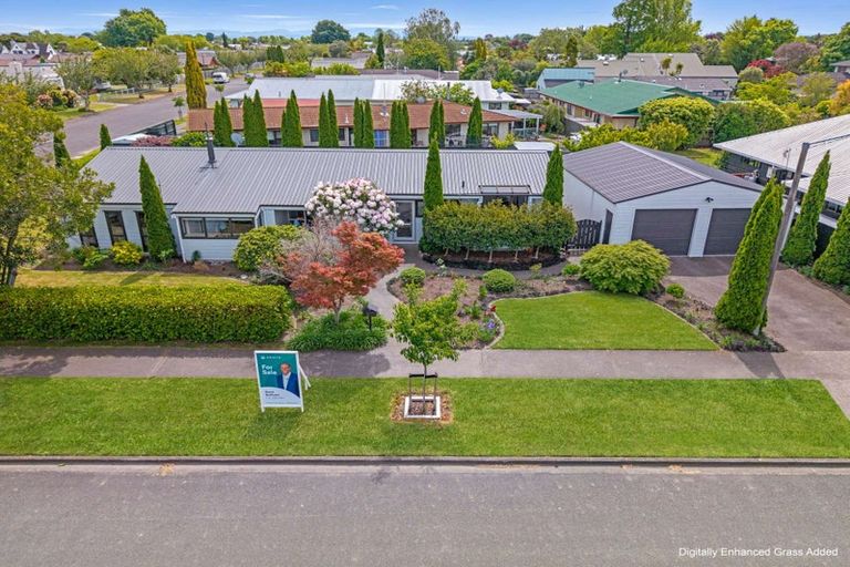 Photo of property in 2 Kathleen Street, Parkvale, Hastings, 4122