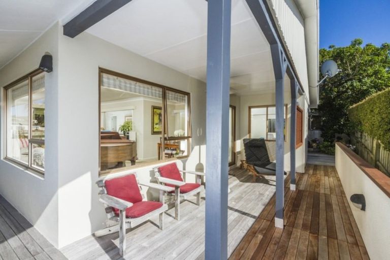 Photo of property in 1/88 Hebron Road, Waiake, Auckland, 0630