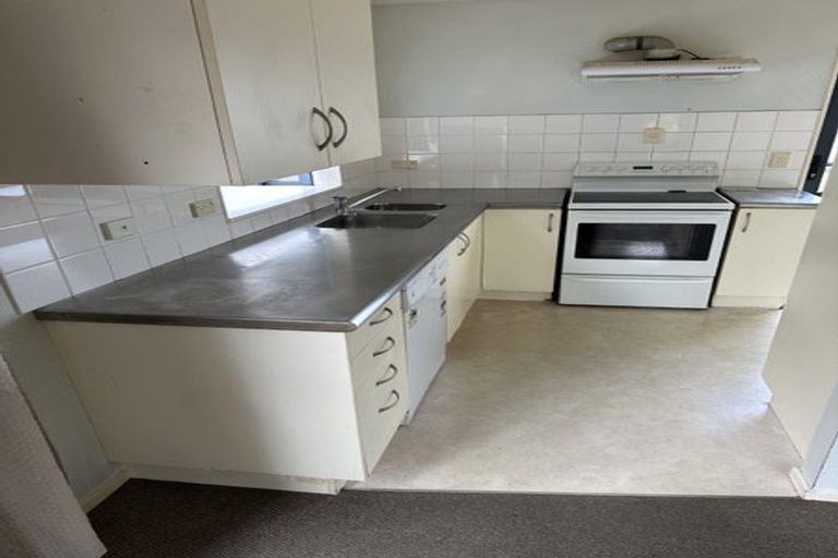 Photo of property in 8 Vanbrugh Place, Bucklands Beach, Auckland, 2014