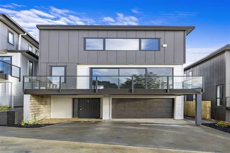 Photo of property in 6/388 Glenfield Road, Glenfield, Auckland, 0629