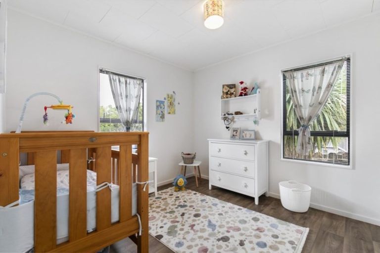 Photo of property in 23 Shadon Place, Stanmore Bay, Whangaparaoa, 0932