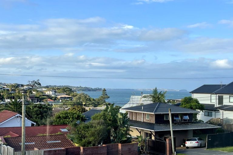 Photo of property in 5/35 Garadice Road, Rothesay Bay, Auckland, 0630