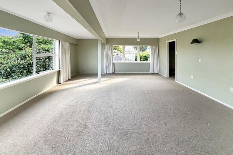 Photo of property in 64 Chesham Avenue, Waipahihi, Taupo, 3330