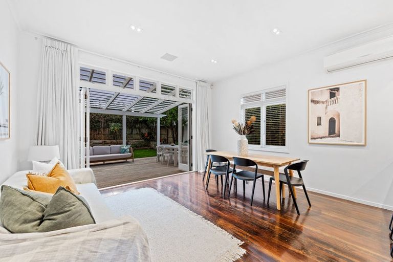 Photo of property in 1/20 Richmond Avenue, Northcote Point, Auckland, 0627