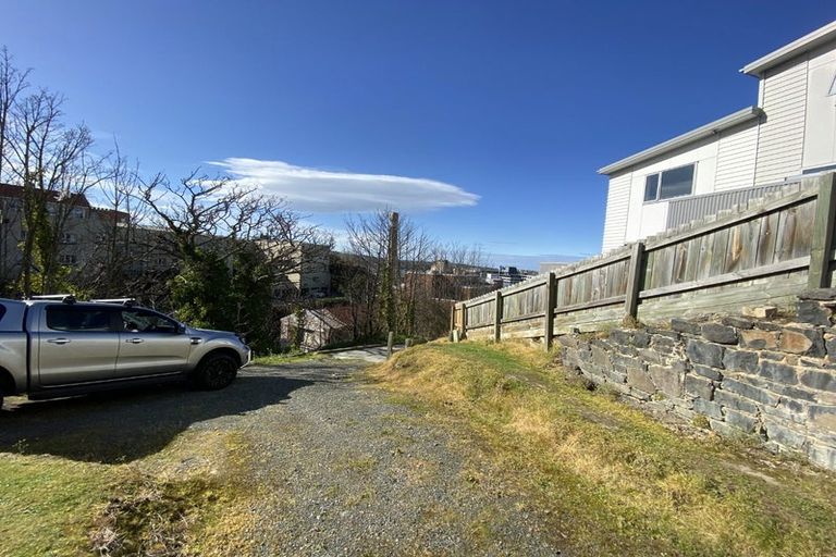 Photo of property in 4 Bishops Place, Dunedin Central, Dunedin, 9016