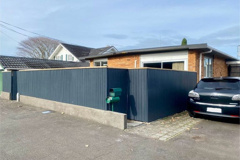 Photo of property in 45a Barrett Street, Westown, New Plymouth, 4310