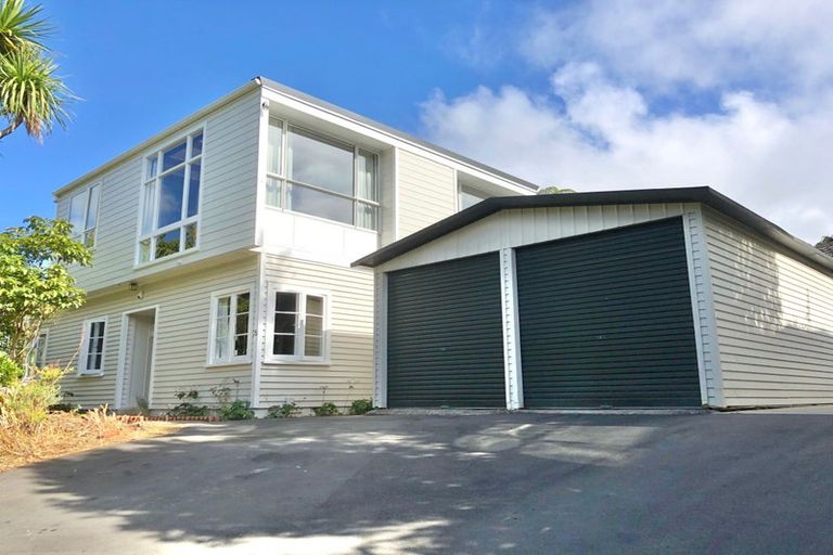 Photo of property in 75 Chamberlain Road, Karori, Wellington, 6012