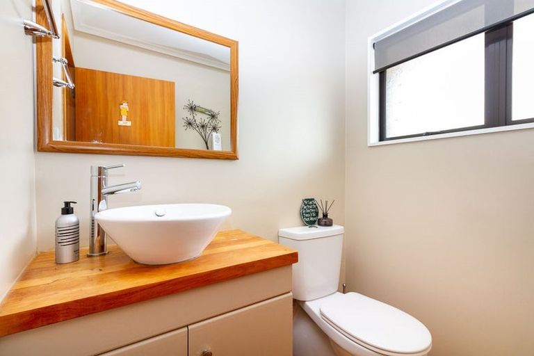 Photo of property in 6 Hanmer Place, Highbury, Palmerston North, 4412