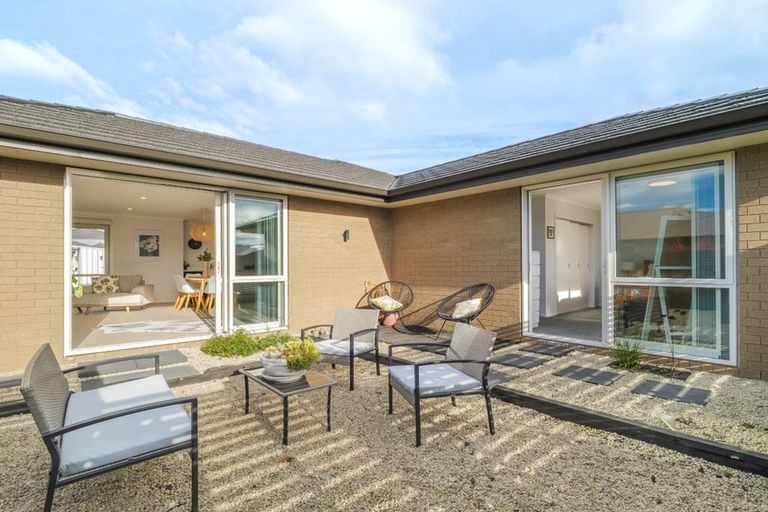 Photo of property in 51 Silver Springs Boulevard, Mosgiel, 9024