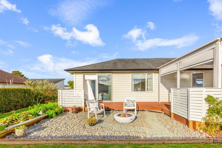 Photo of property in 26 Korako Drive, Kumeu, 0810