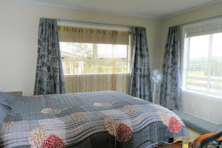 Photo of property in 2 Mawhera Street, Dobson, Greymouth, 7805