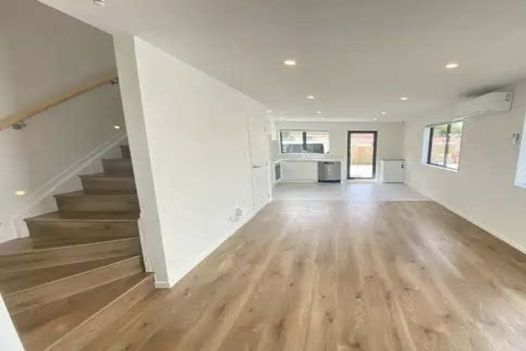 Photo of property in 3 Dundale Avenue, Blockhouse Bay, Auckland, 0600