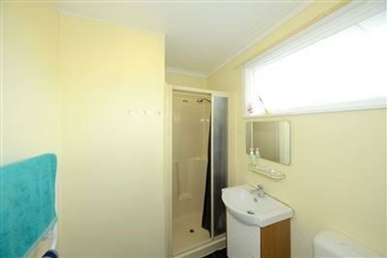 Photo of property in 3 Shirldale Place, Avonhead, Christchurch, 8042