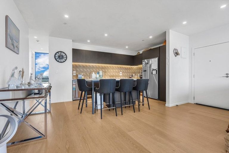 Photo of property in 702/10 Auburn Street, Takapuna, Auckland, 0622