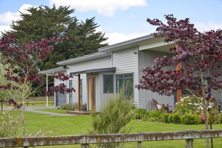 Photo of property in 40b Richmond Road, Carterton, 5713