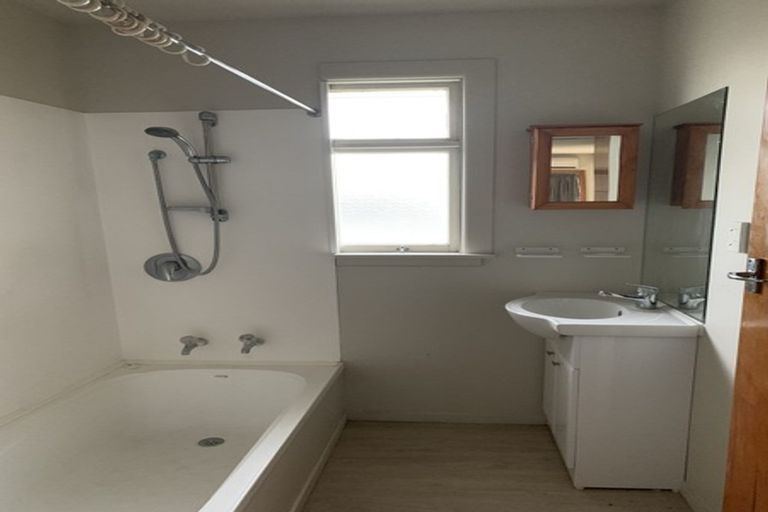 Photo of property in 69 Mcmurdo Street, Tinwald, Ashburton, 7700