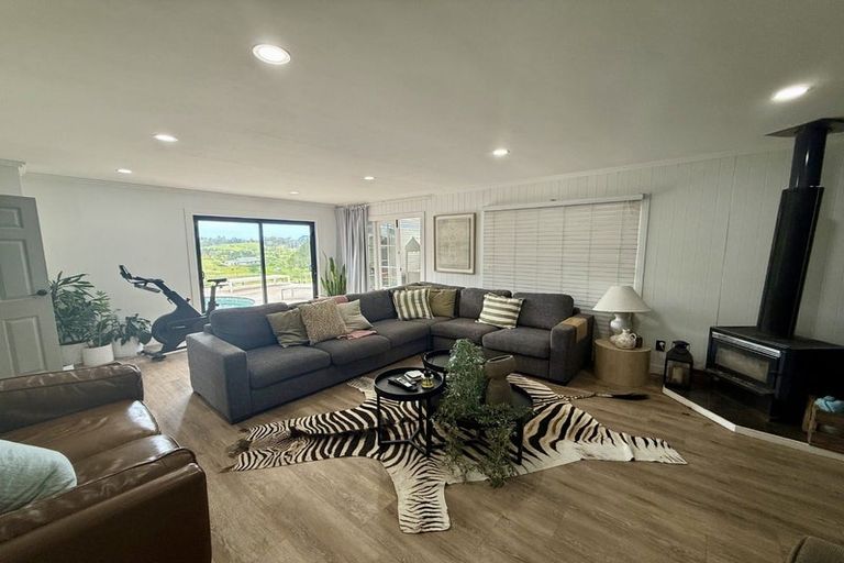 Photo of property in 603 Duck Creek Road, Stillwater, Silverdale, 0993