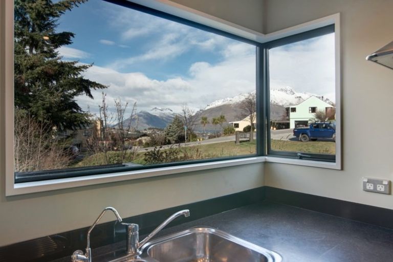 Photo of property in 55 Goldfield Heights, Queenstown, 9300