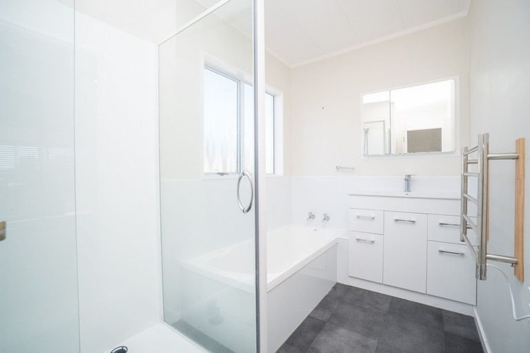 Photo of property in 15 Emmerdale Mews, Highbury, Palmerston North, 4412