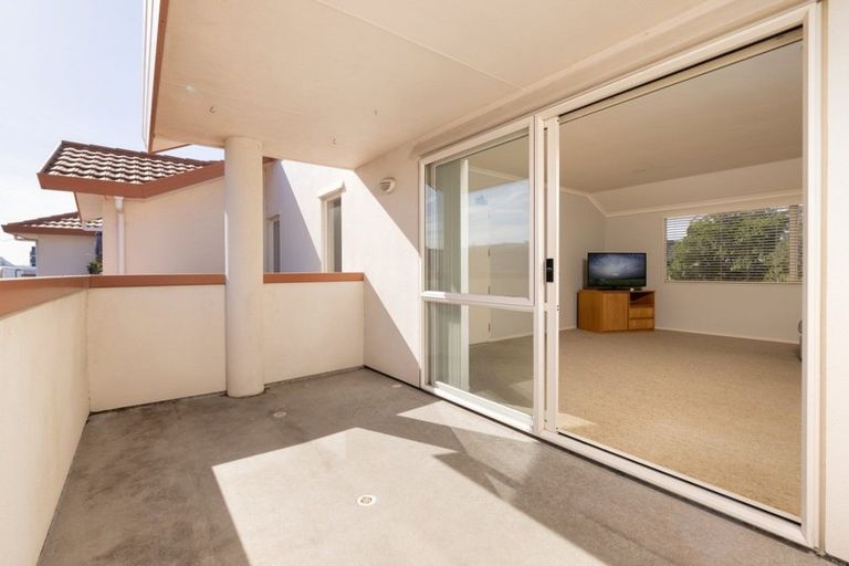 Photo of property in 4/23 Third Avenue, Tauranga, 3110