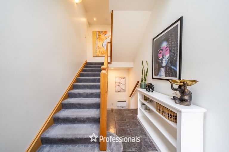 Photo of property in 6 Avonlea Grove, Belmont, Lower Hutt, 5010