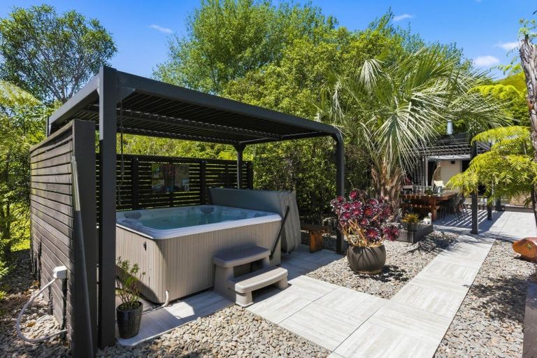 Photo of property in 126 Maui Pomare Road, Nikau Valley, Paraparaumu, 5032