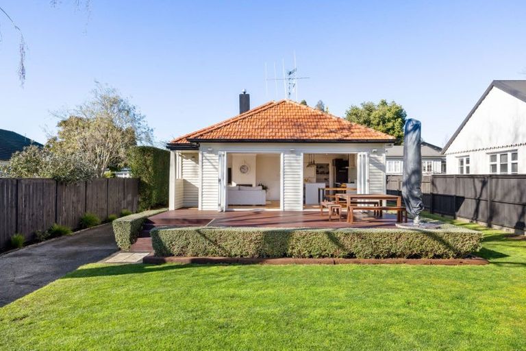 Photo of property in 2 Newall Street, Hamilton East, Hamilton, 3216