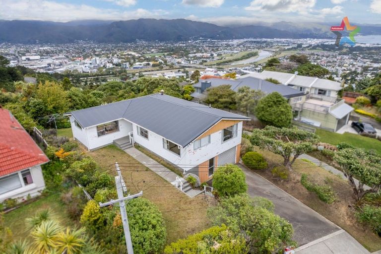 Photo of property in 47 Pekanga Road, Normandale, Lower Hutt, 5010