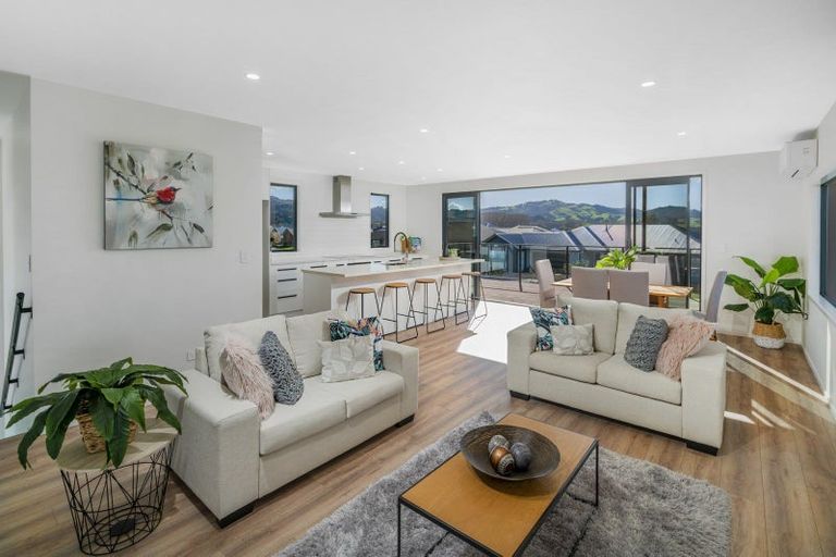 Photo of property in 12 Ngaroma Crescent, Whitianga, 3510