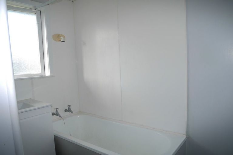 Photo of property in 7-9 York Place, Cannons Creek, Porirua, 5024