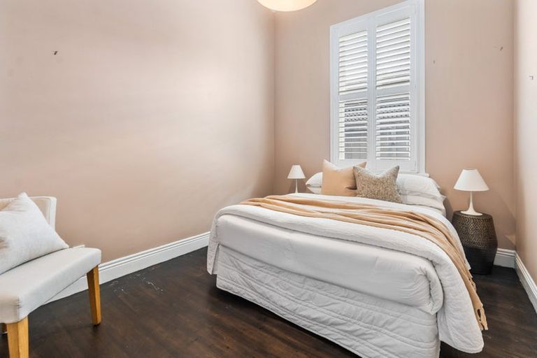 Photo of property in 1/2 Calliope Road, Devonport, Auckland, 0624