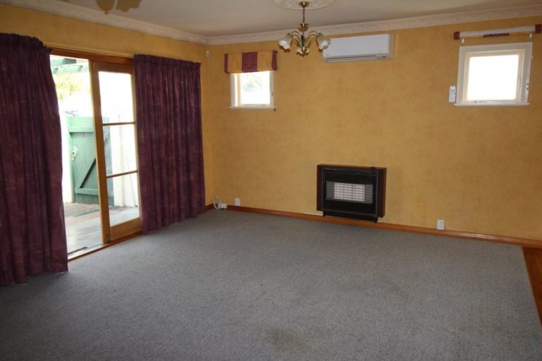 Photo of property in 3 Kent Crescent, Awapuni, Palmerston North, 4412