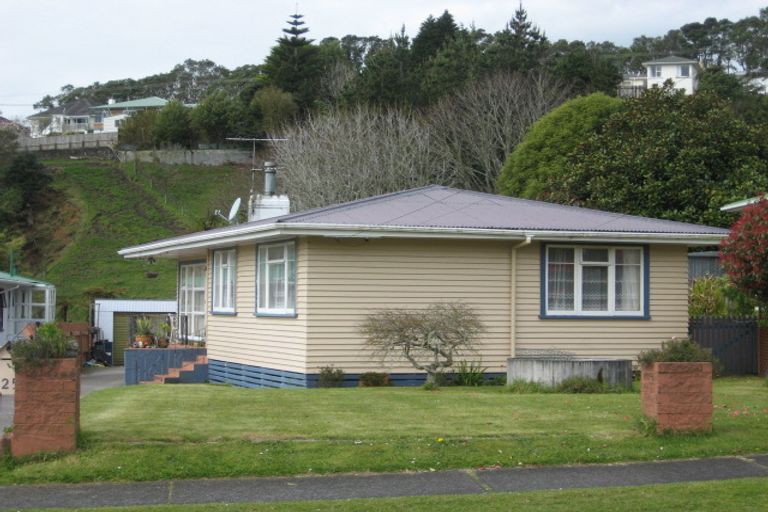 Photo of property in 25 Pembroke Street, Westown, New Plymouth, 4310