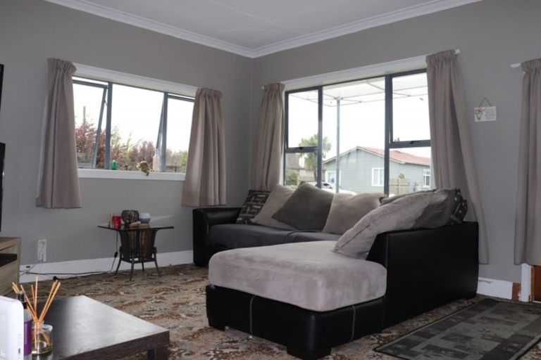 Photo of property in 28 Stuart Street, Hawthorndale, Invercargill, 9810