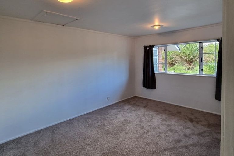 Photo of property in 357 Henderson Valley Road, Henderson Valley, Auckland, 0612