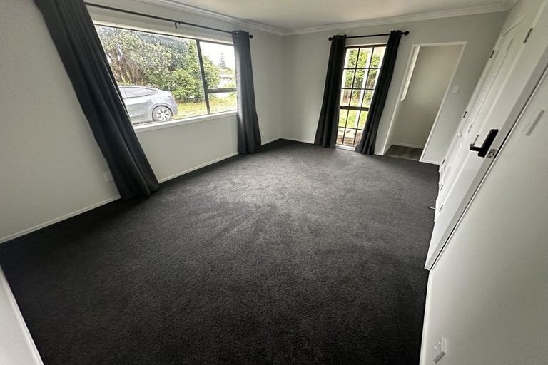 Photo of property in 3 Rawene Street, Waikanae, 5036