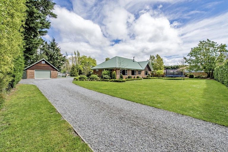 Photo of property in 16/18 Queen Street, Coalgate, 7673