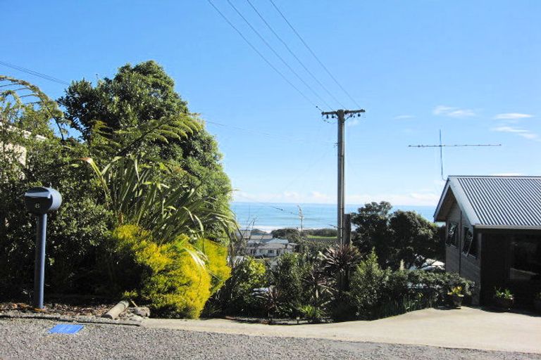 Photo of property in 6 Hinton Road, Karoro, Greymouth, 7805