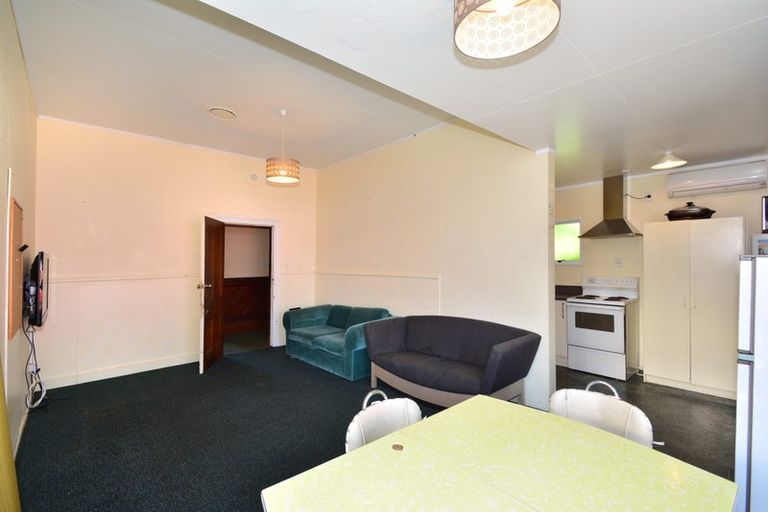 Photo of property in 122 Harbour Terrace, North Dunedin, Dunedin, 9016