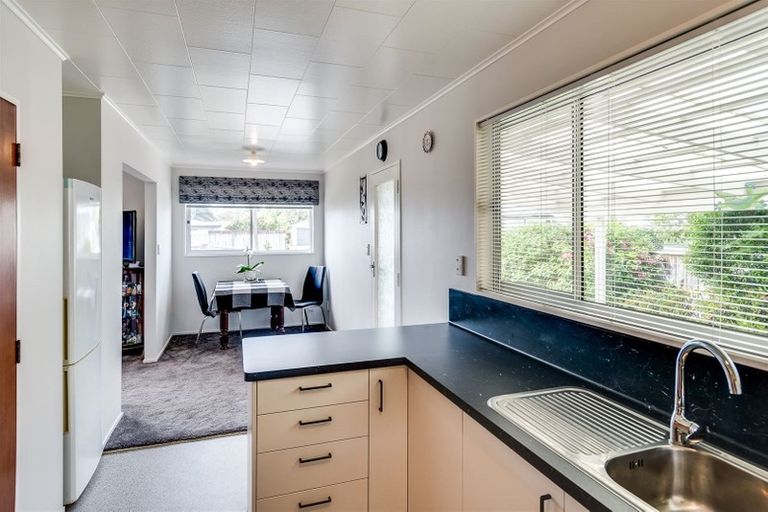 Photo of property in 1 Ward Crescent, Marewa, Napier, 4110