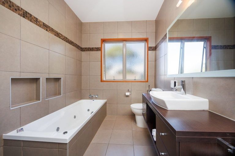 Photo of property in 906d Reid Line East, Bunnythorpe, Palmerston North, 4481